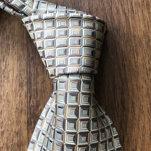 Roberto Villini Couture Silk Hand Made Tie - Picture 2 of 6